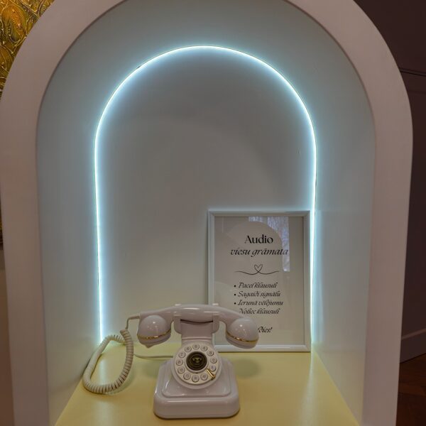 viesu grāmata telefons