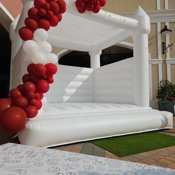 Piepūšamās atrakcijas